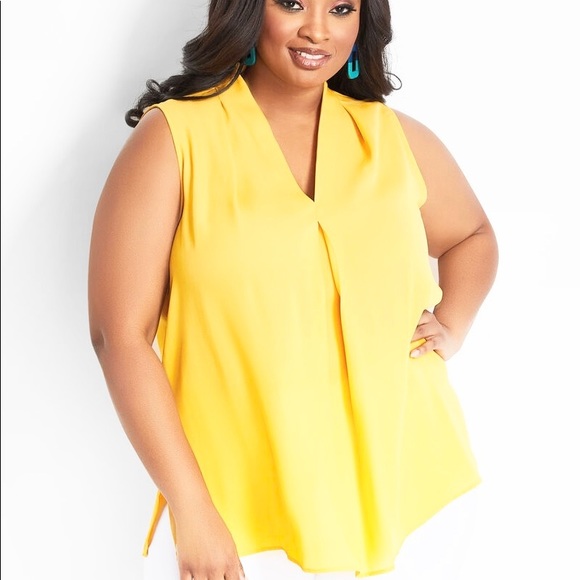 Violet & Claire Yellow Pleated Vneck High Low Sleeveless Blouse Size Small - Picture 2 of 10